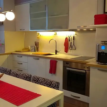 Parkview Apartment *